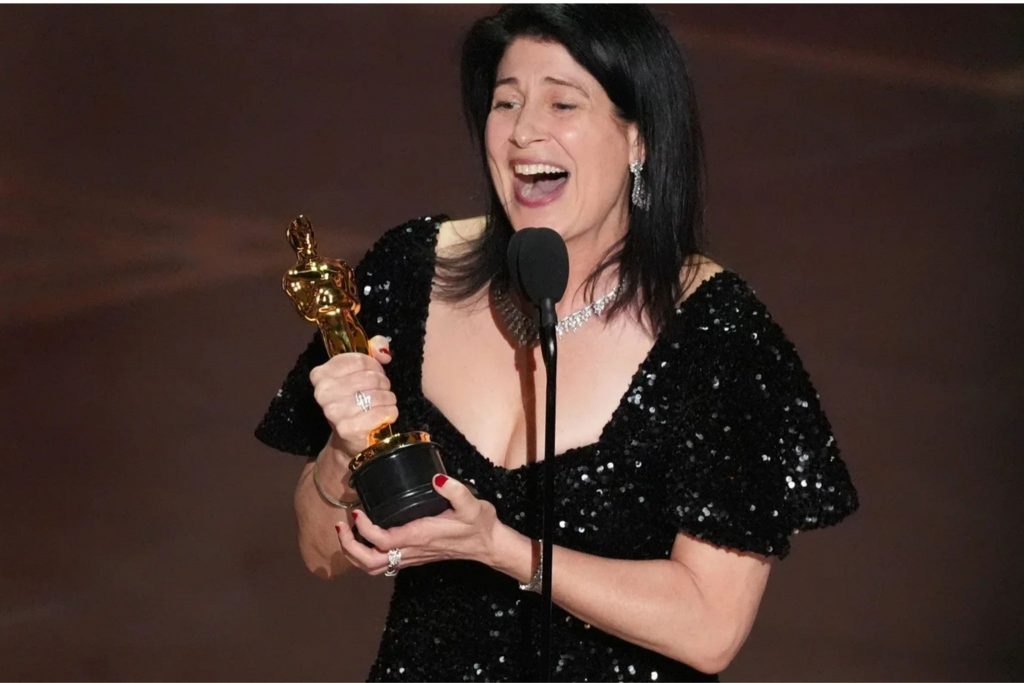 Cassandra Kulukundis accepts the first-ever Academy Award for Best Casting at the 98th Oscars — a historic moment for casting photography and visual storytelling