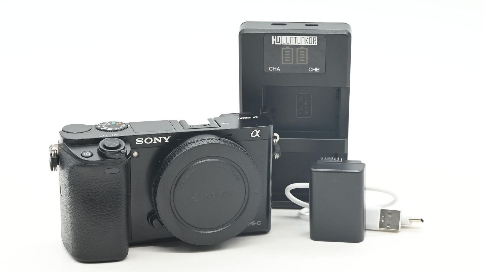 Used Sony A6600 APS-C mirrorless camera body with charger and battery — best used mirrorless camera under $1000 in 2026 for travel and street photographers
